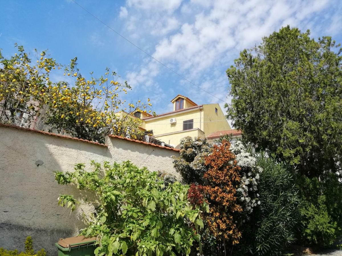 B&B Moscani Salerno Eksteriør bilde